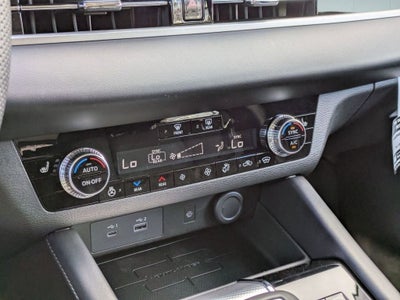 2025 Mitsubishi Outlander PHEV SEL