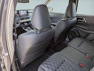 2025 Mitsubishi Outlander PHEV SEL