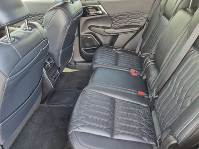 2026 Mitsubishi Outlander PHEV SEL
