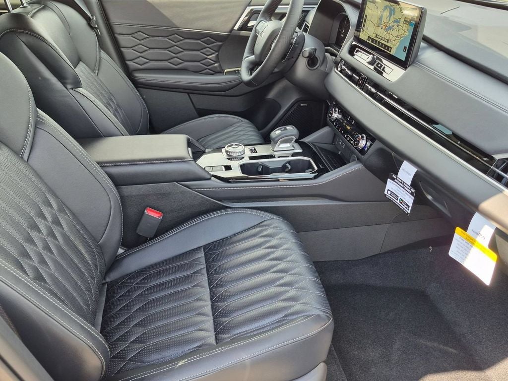 2026 Mitsubishi Outlander PHEV SEL
