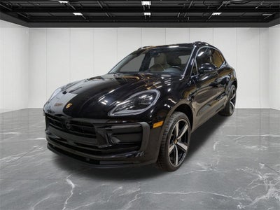 2022 Porsche Macan Base