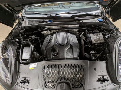 2022 Porsche Macan Base