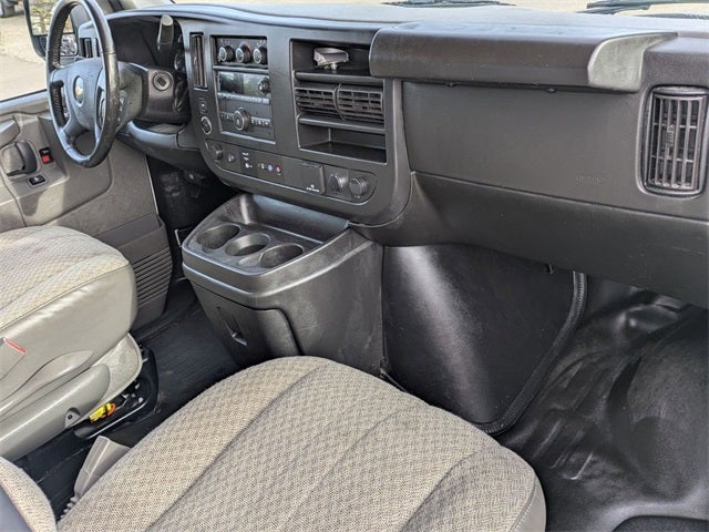 2022 Chevrolet Express 3500 Work Van Cutaway