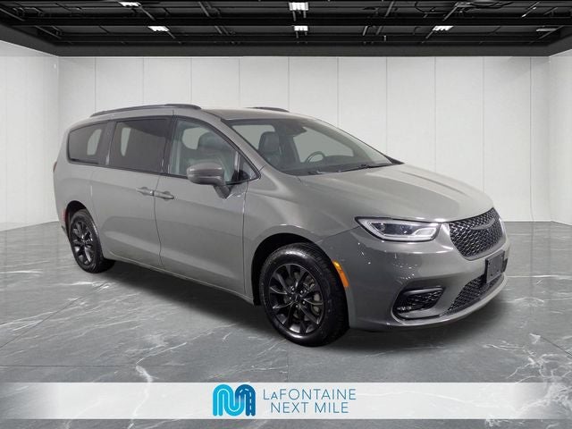 2021 Chrysler Pacifica Touring L