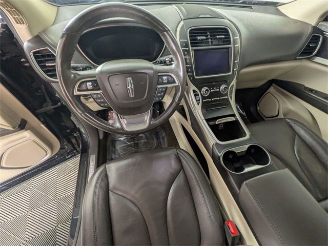 2019 Lincoln Nautilus Select