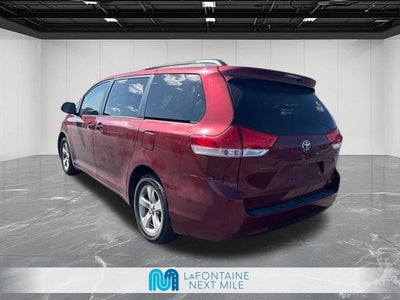 2012 Toyota Sienna LE 8 Passenger