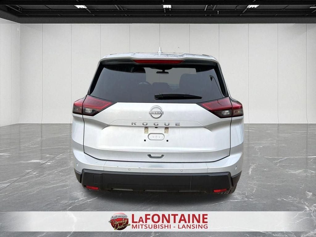 2025 Nissan Rogue SV