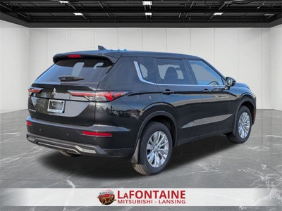 2025 Mitsubishi Outlander ES