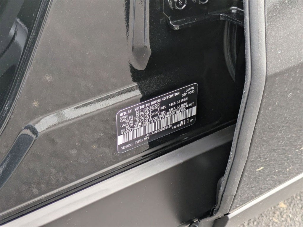 2025 Mitsubishi Outlander ES