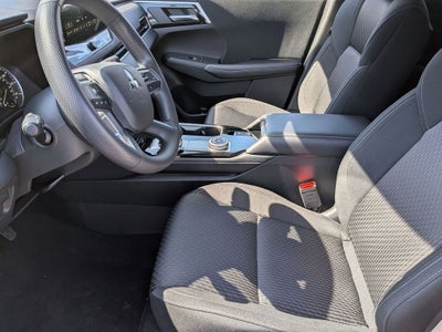 2026 Mitsubishi Outlander ES