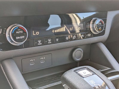 2026 Mitsubishi Outlander ES
