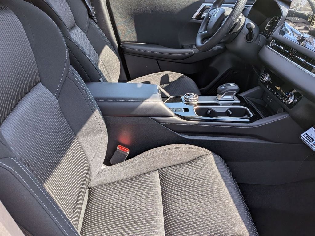 2026 Mitsubishi Outlander ES