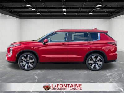 2025 Mitsubishi Outlander SE