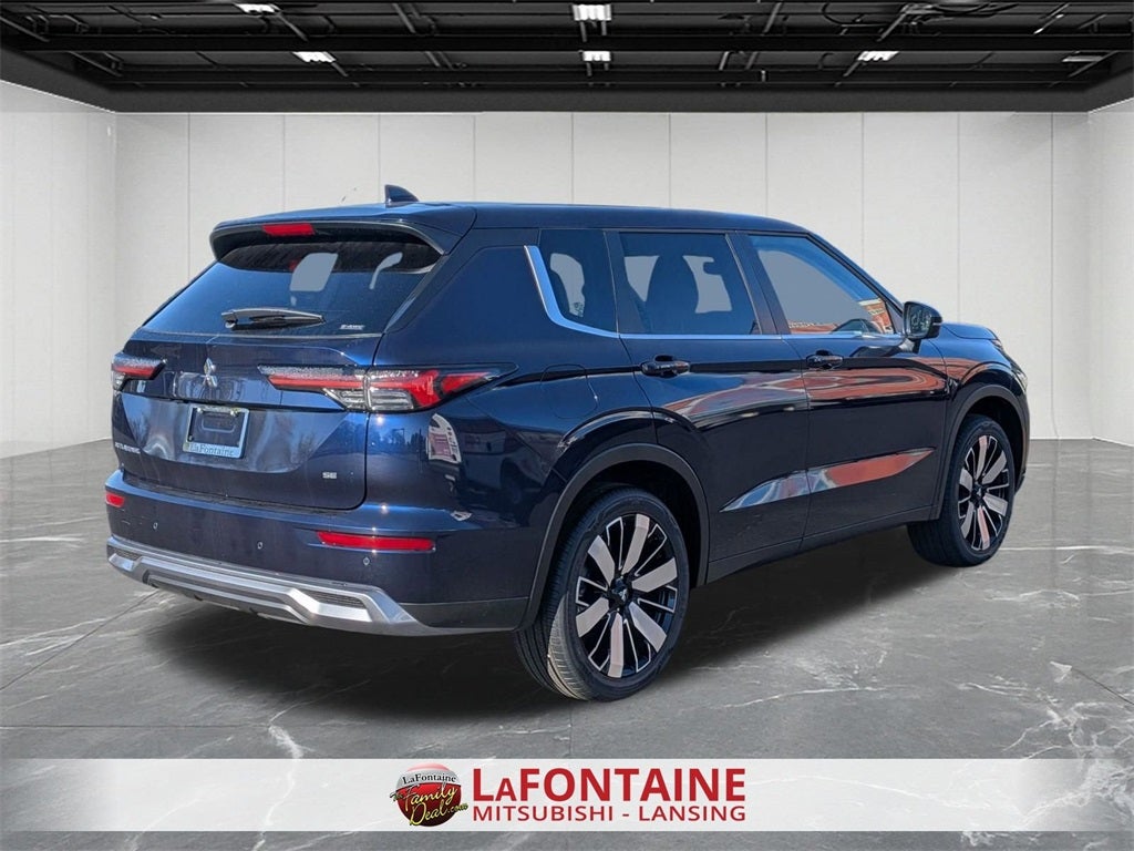 2025 Mitsubishi Outlander SE