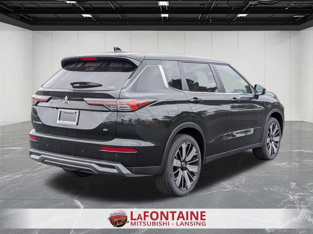 2025 Mitsubishi Outlander SE