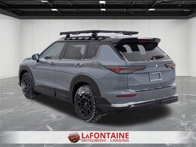 2026 Mitsubishi Outlander LE