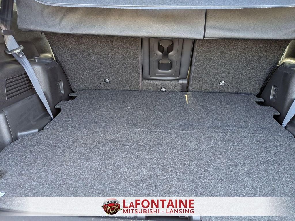 2026 Mitsubishi Outlander LE