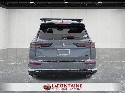 2026 Mitsubishi Outlander LE