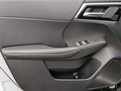 2026 Mitsubishi Outlander LE