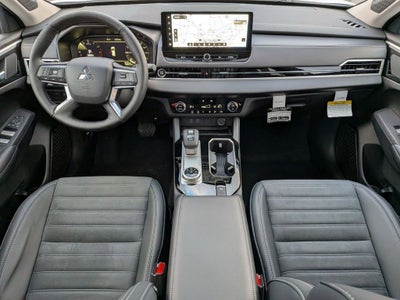 2026 Mitsubishi Outlander LE