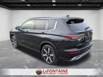 2026 Mitsubishi Outlander SE