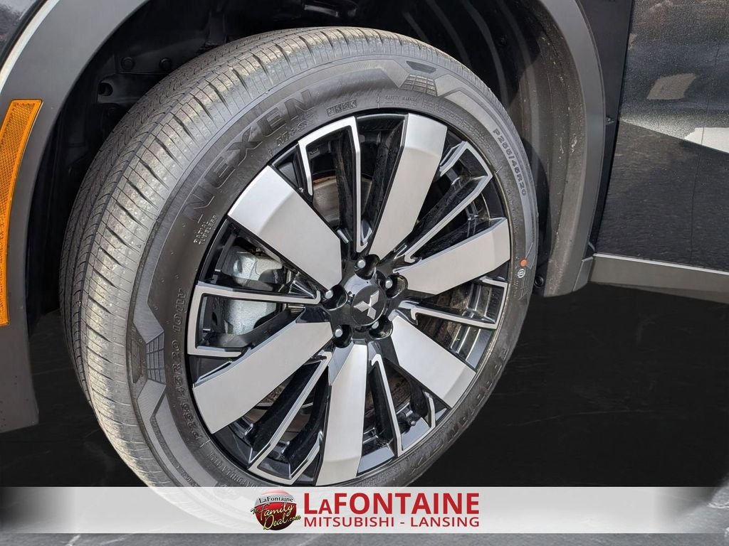 2026 Mitsubishi Outlander SE