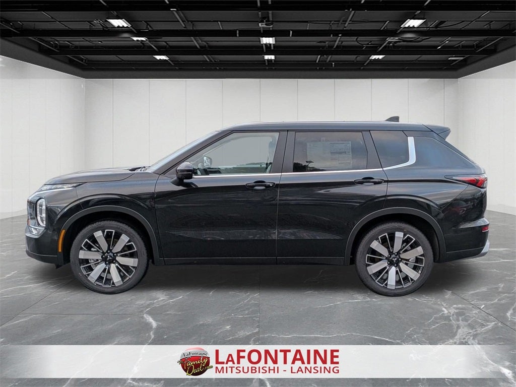 2026 Mitsubishi Outlander SE