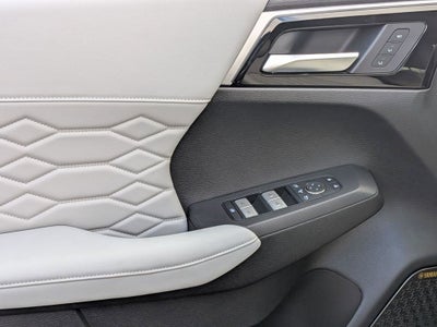 2025 Mitsubishi Outlander PLATINUM