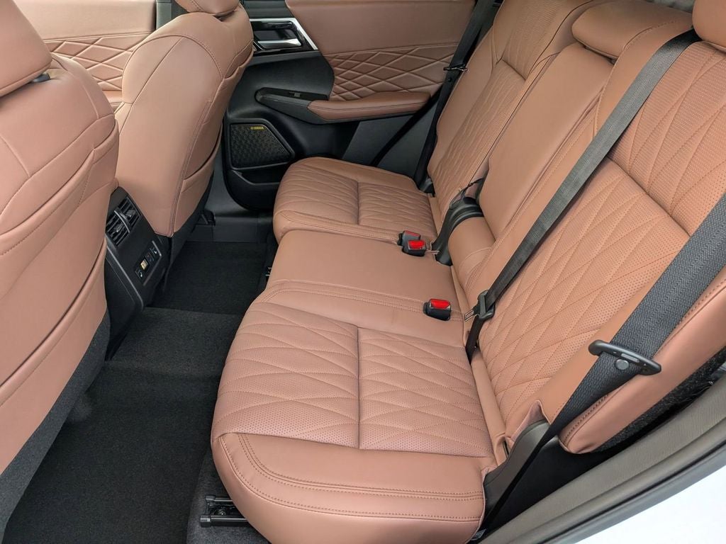 2026 Mitsubishi Outlander SEL