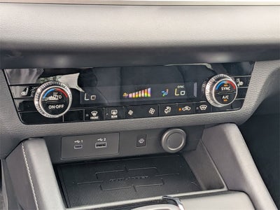 2025 Mitsubishi Outlander PHEV SE