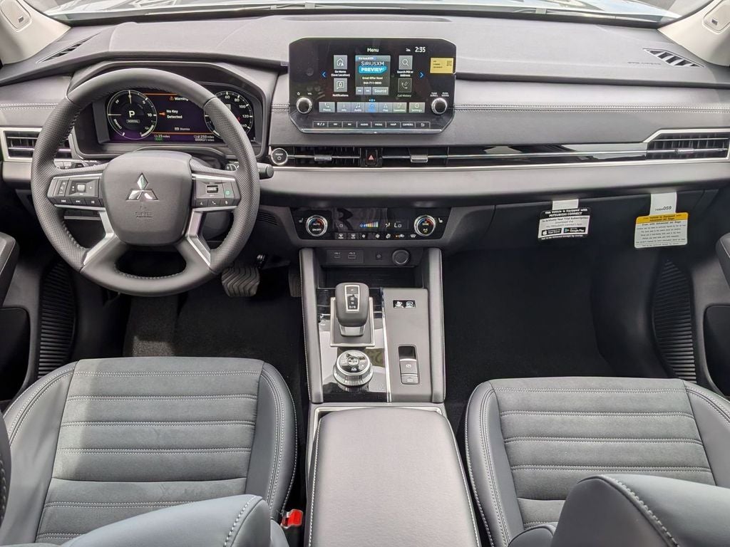 2025 Mitsubishi Outlander PHEV SE