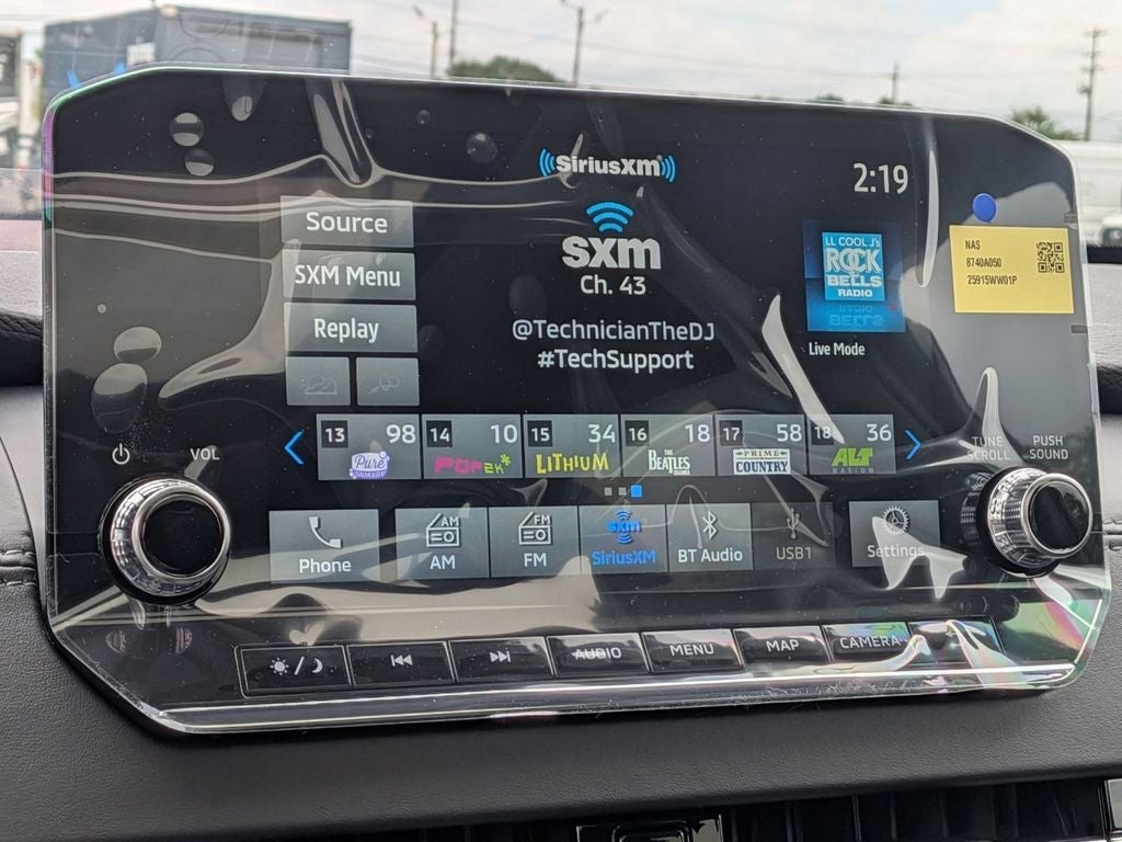 2025 Mitsubishi Outlander PHEV SE