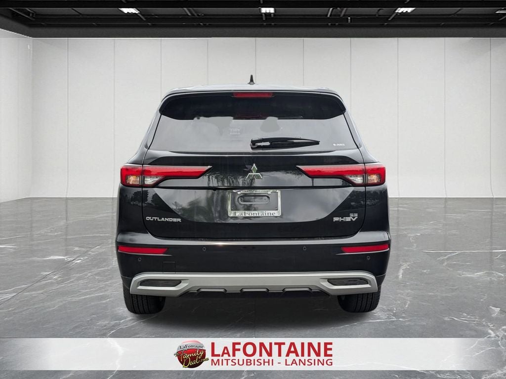 2025 Mitsubishi Outlander PHEV SE