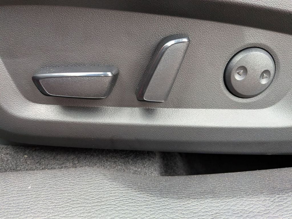 2025 Mitsubishi Outlander PHEV SE