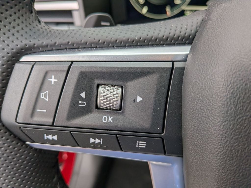 2025 Mitsubishi Outlander PHEV SE