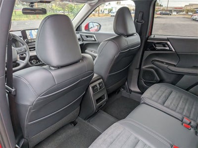 2025 Mitsubishi Outlander PHEV SE