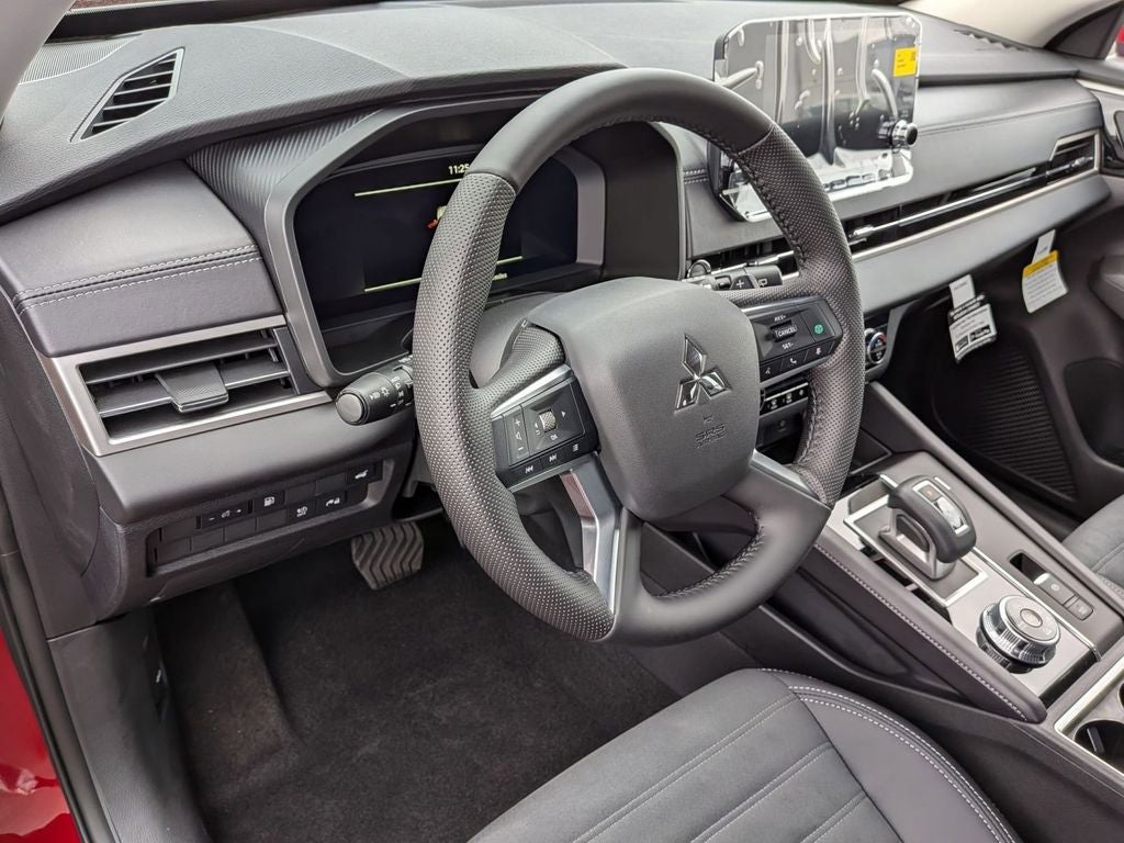 2025 Mitsubishi Outlander PHEV SE