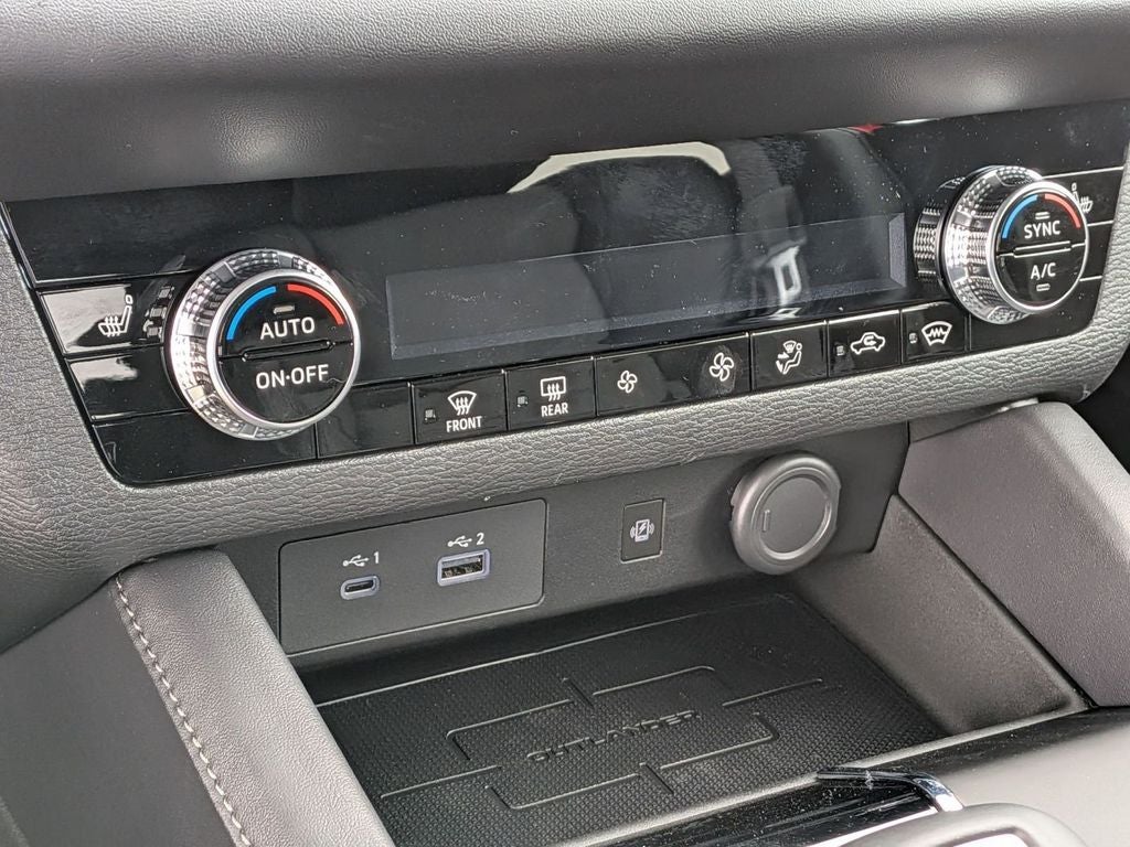 2025 Mitsubishi Outlander PHEV SE