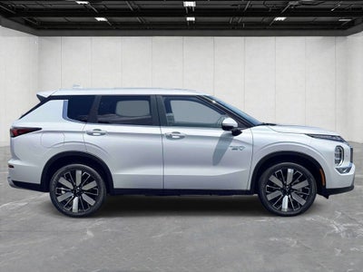 2026 Mitsubishi Outlander PHEV SE