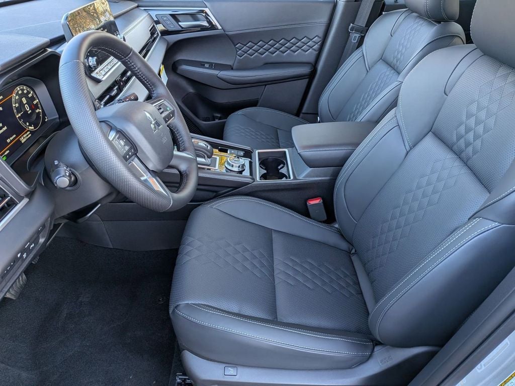 2025 Mitsubishi Outlander PHEV SEL Black Edition