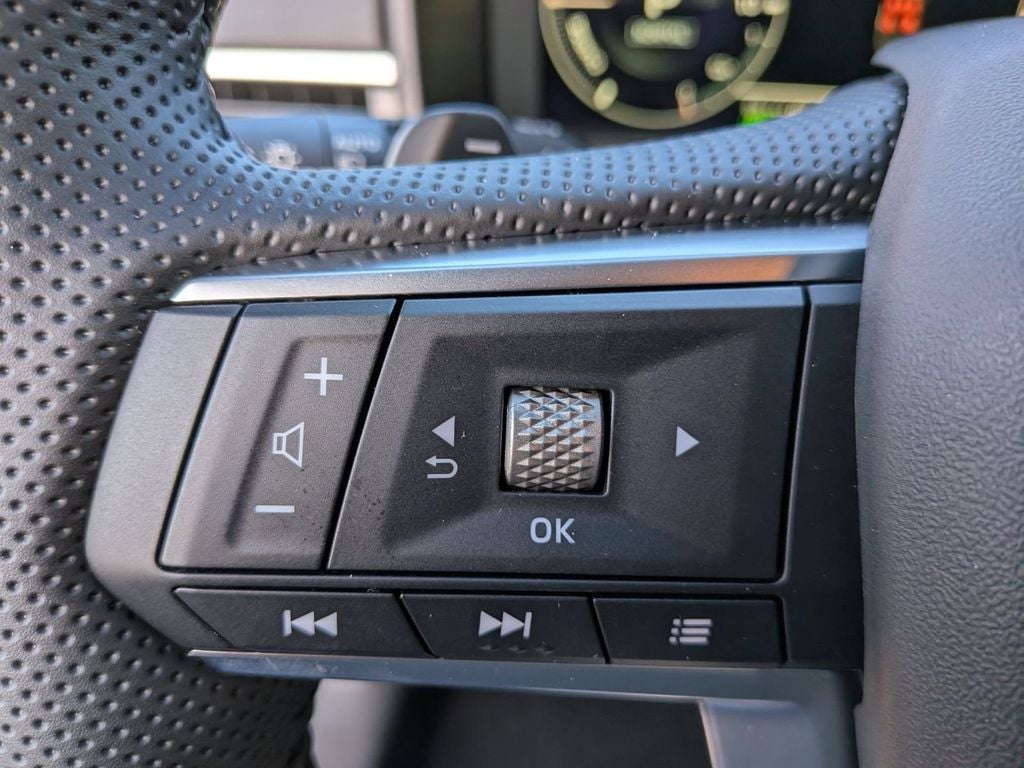 2025 Mitsubishi Outlander PHEV SEL Black Edition