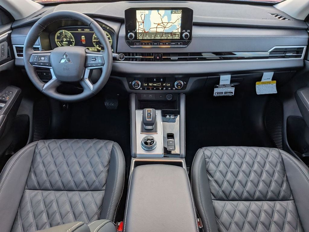 2025 Mitsubishi Outlander PHEV SEL