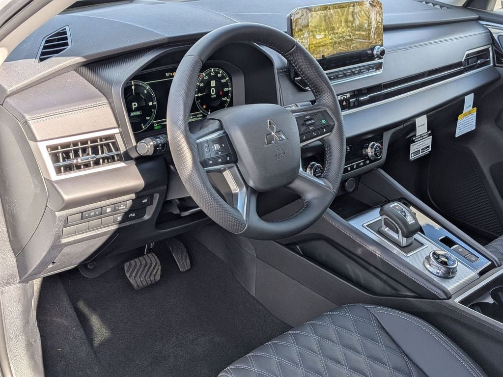 2025 Mitsubishi Outlander PHEV SEL