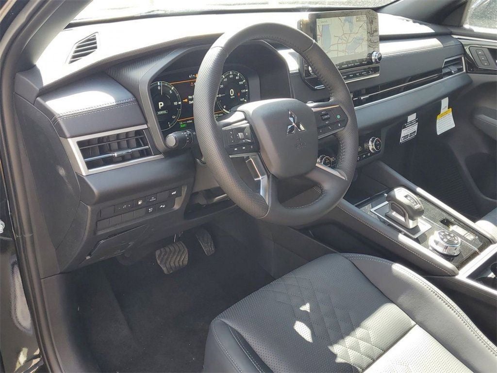 2025 Mitsubishi Outlander PHEV SEL