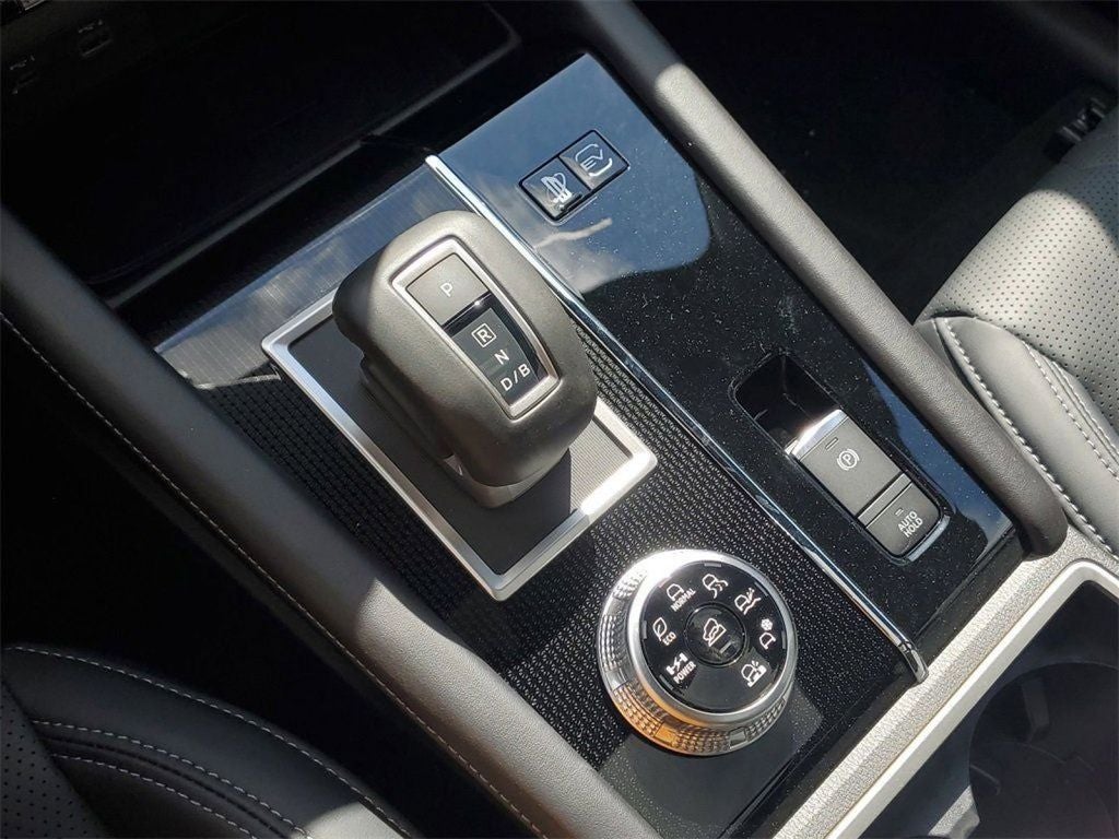 2025 Mitsubishi Outlander PHEV SEL