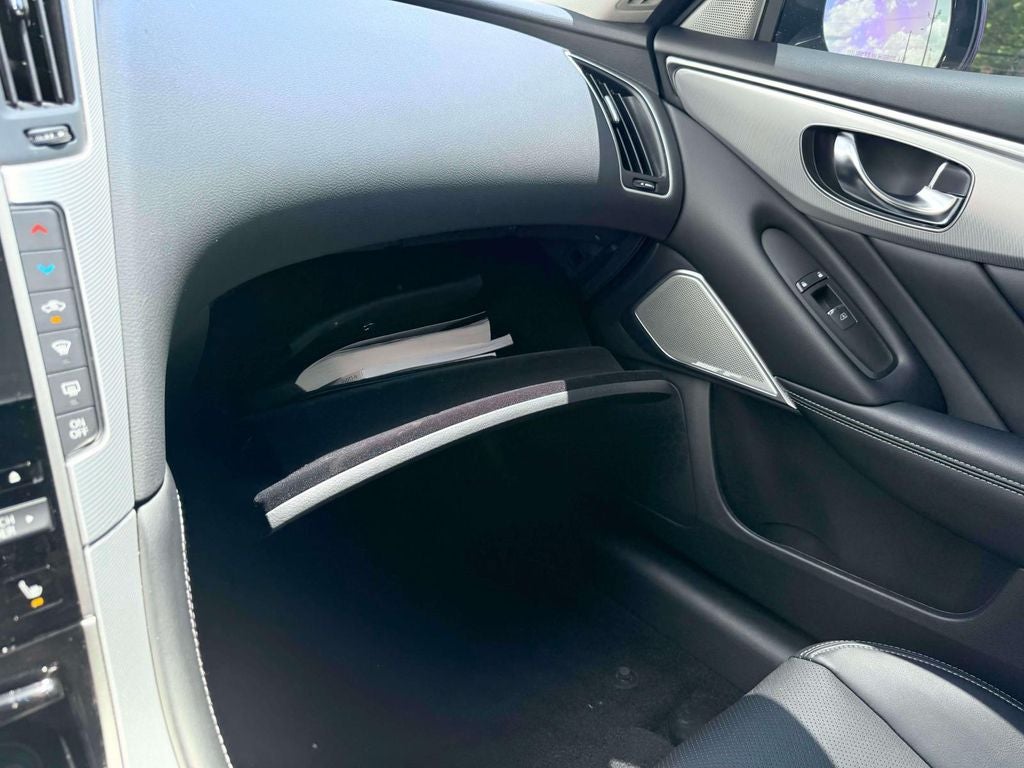 2023 INFINITI Q50 LUXE