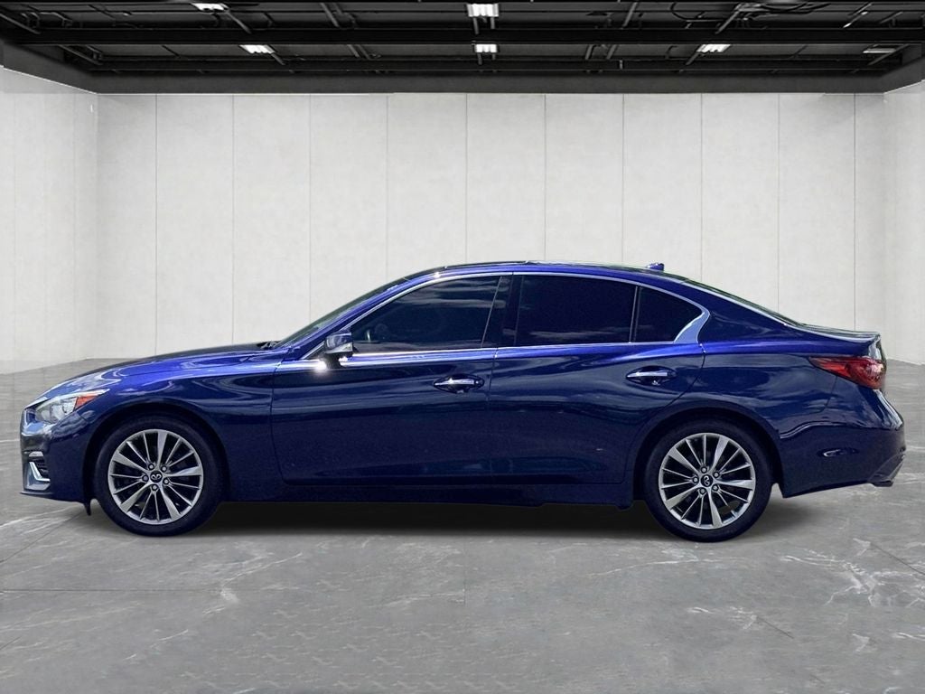 2023 INFINITI Q50 LUXE