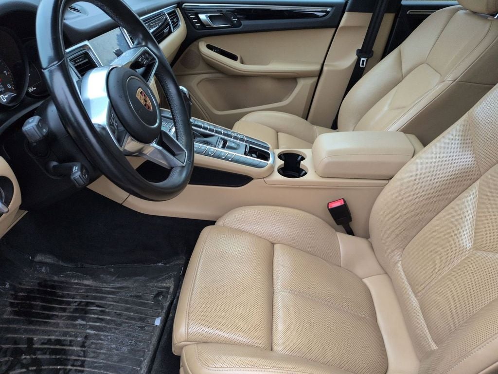 2018 Porsche Macan Base