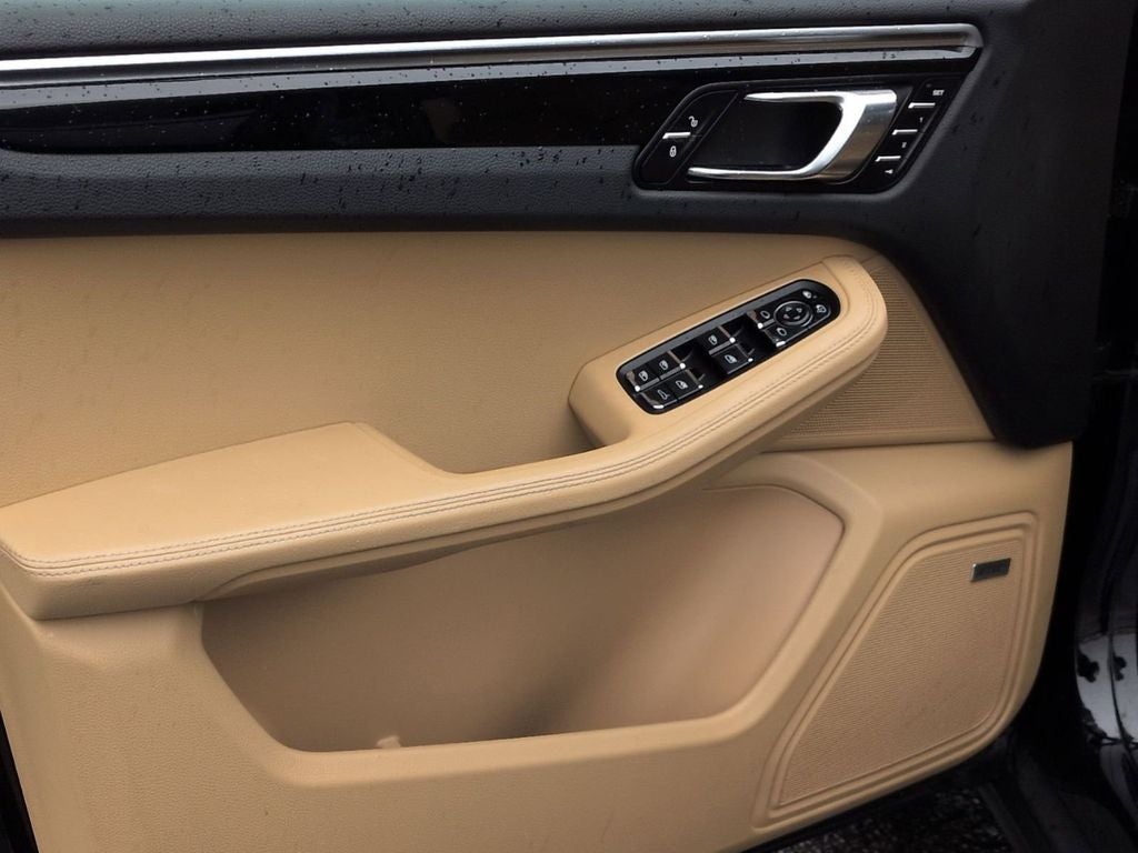 2018 Porsche Macan Base