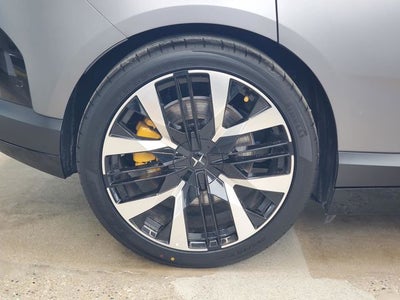 2026 Polestar 4 Performance Plus and Pilot